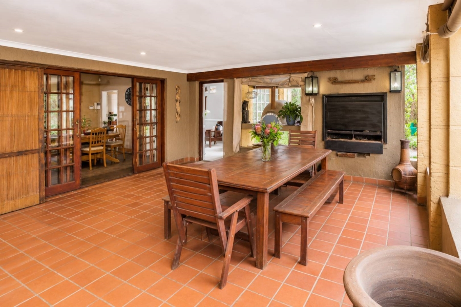 5 Bedroom Property for Sale in Schoemansville North West